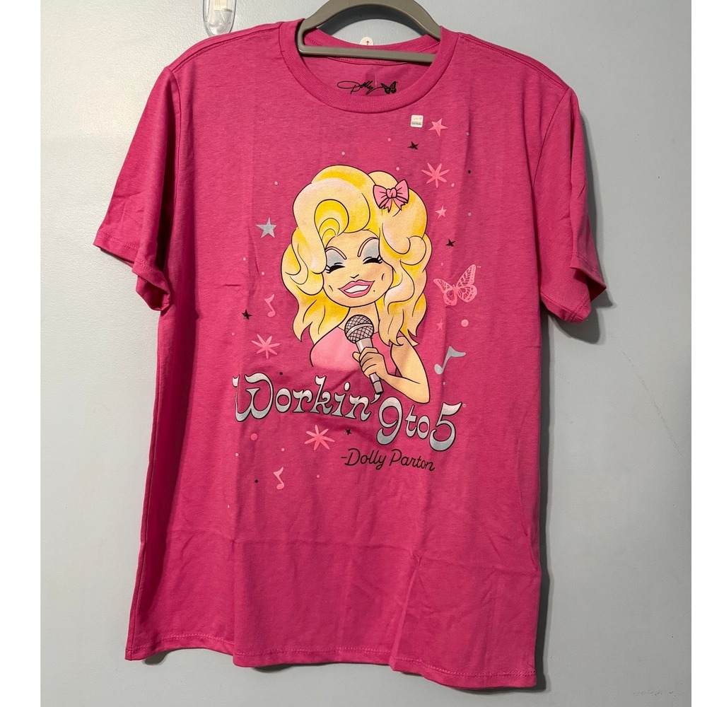 Dolly Parton Size Large Workin 9 to 5 Graphic T-Shirt Vibrant Pink 2657